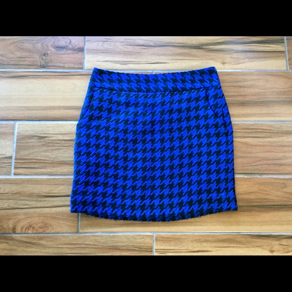 The Limited wool houndstooth mini skirt size 0